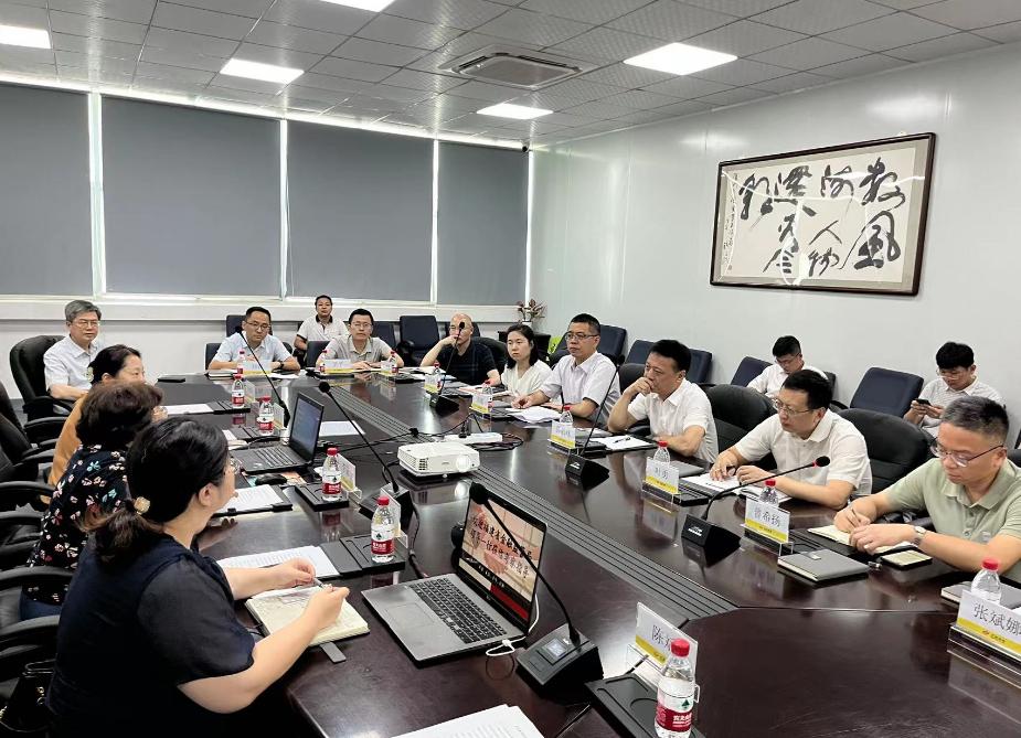 省地方金融监管局调研创新创业园